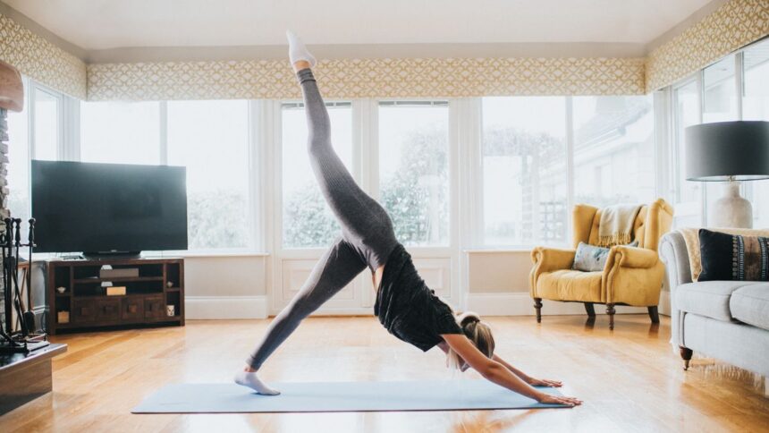 Diese siebenminütige Yoga-Routine am Morgen mobilisiert Ihren gesamten Körper