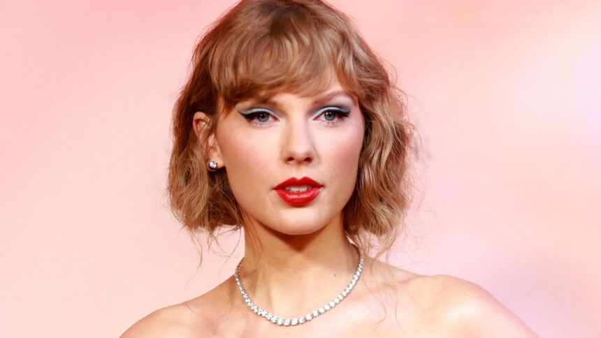 Taylor Swift hat den MySpace-Rand zurückgebracht und wir sind uns nicht sicher, wie wir uns fühlen sollen